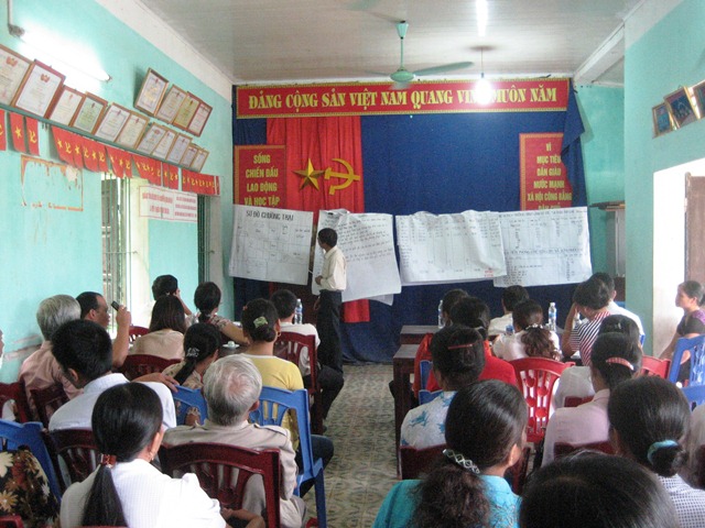 Hội nghị đầu bờ nuôi lợn hữu cơ