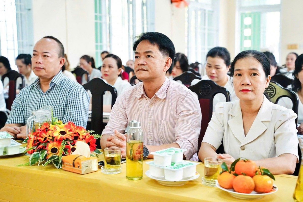 Tham dự buổi tập huấn có ông Phan Hữu Sơn – Ủy viên Ban Thường vụ Đảng ủy, Phó Chủ tịch UBND phường Phú Bài