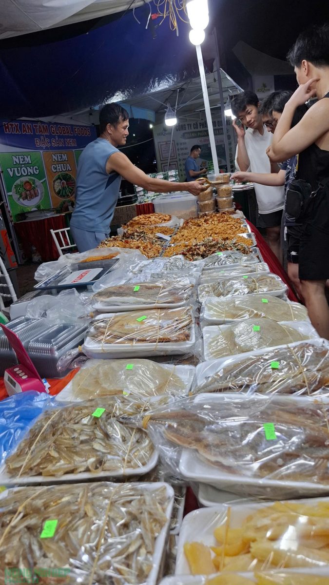 Sản phẩm từ ngành khai thác thủy, hải sản (ảnh:Kim Huệ)